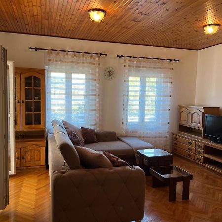 Apartmani Luka Zrnovo Exterior photo