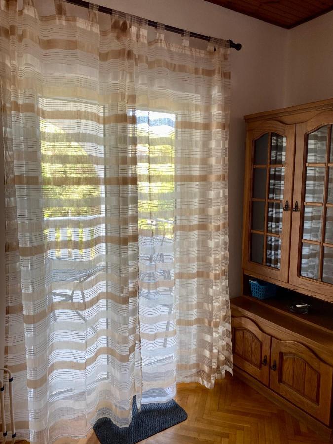 Apartmani Luka Zrnovo Exterior photo